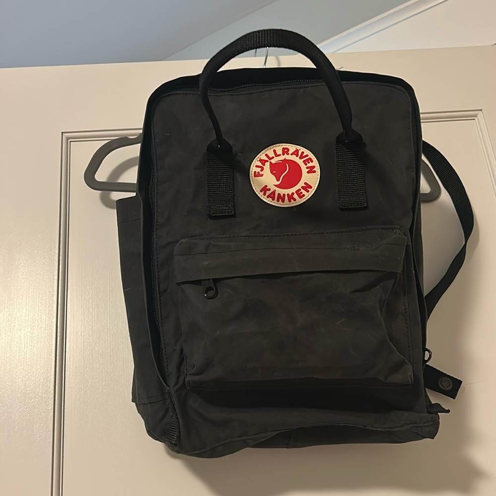 Backpack - Picture 1 of 2